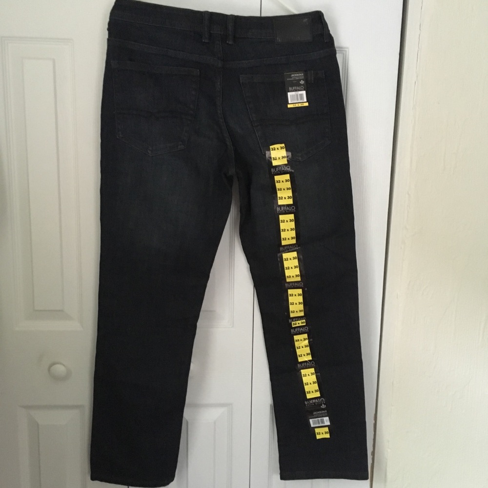 32x30 straight stretch Buffalo Jeans